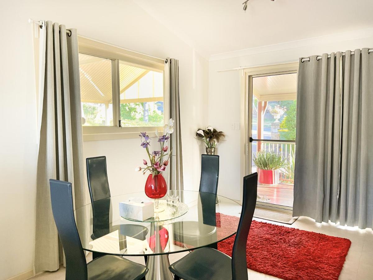 Bright & Beautiful Home On The Hills! Kelmscott Bagian luar foto